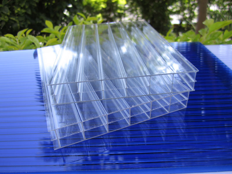 阳光板温室大棚的优势